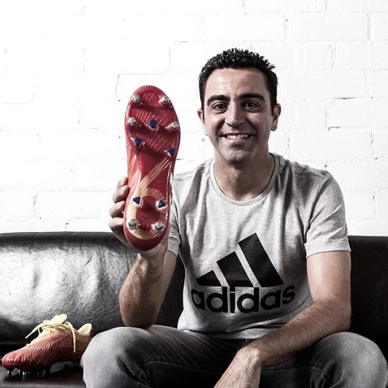 post card Xavi Predator Soloporteros 01.webp